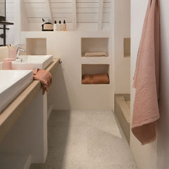 Oyster Concrete Vinyl Flooring (AVMTU40275) Illume Collection Quick-Step